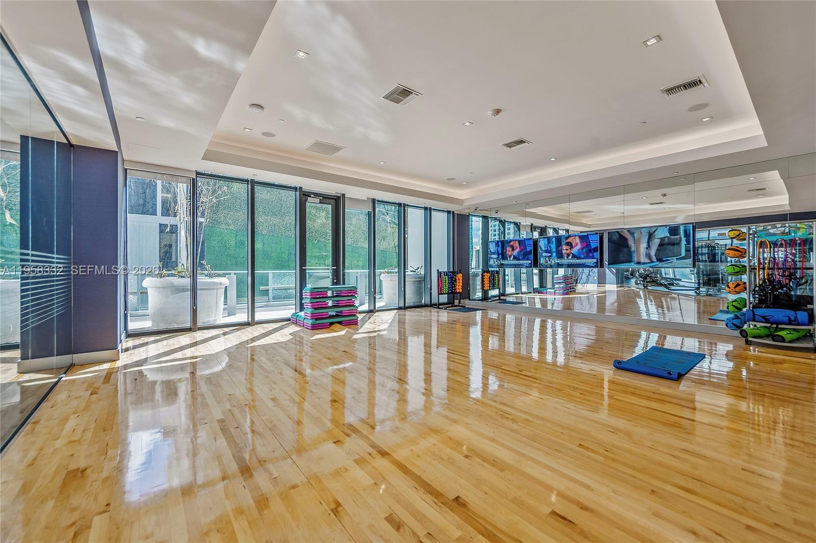 1010 Brickell Ave #4709, Miami FL 33131
