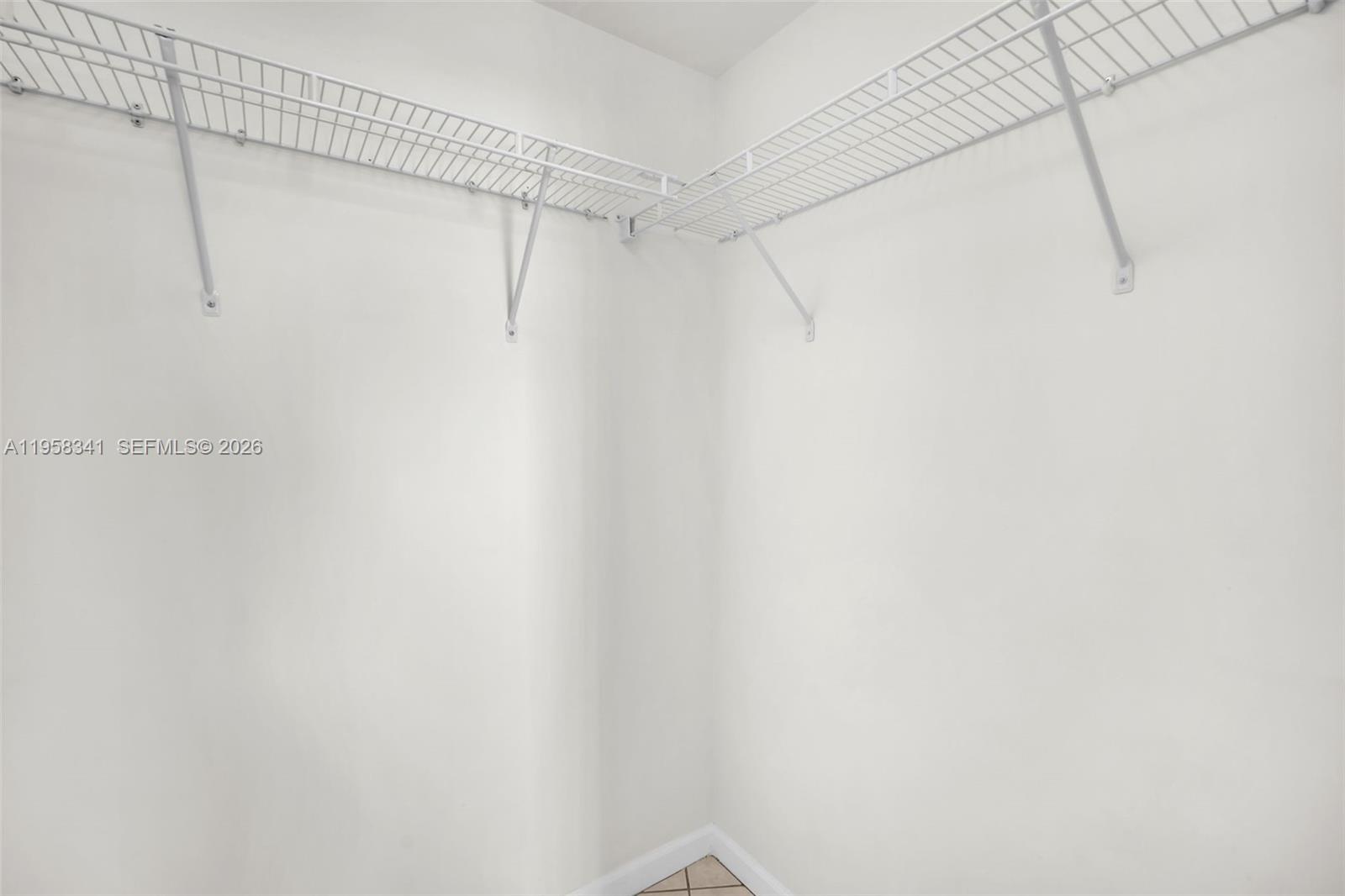 19501 W Country Club Dr #2011, Aventura FL 33180