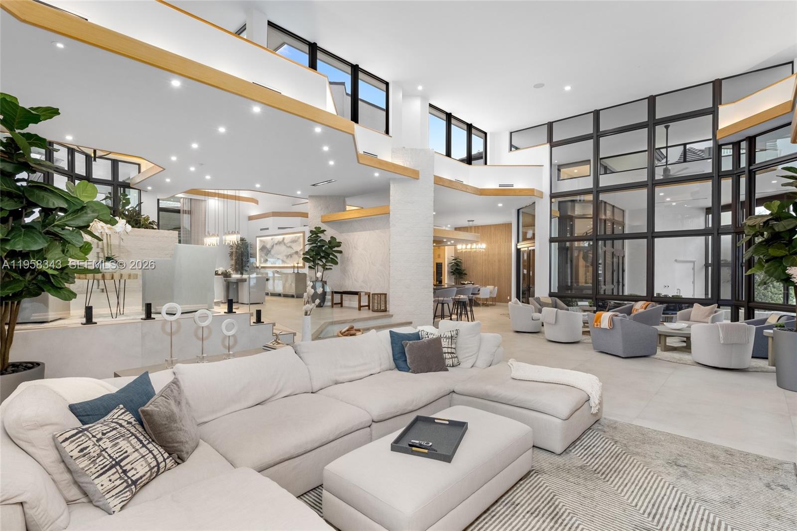 2965 Surrey Ln, Weston FL 33331