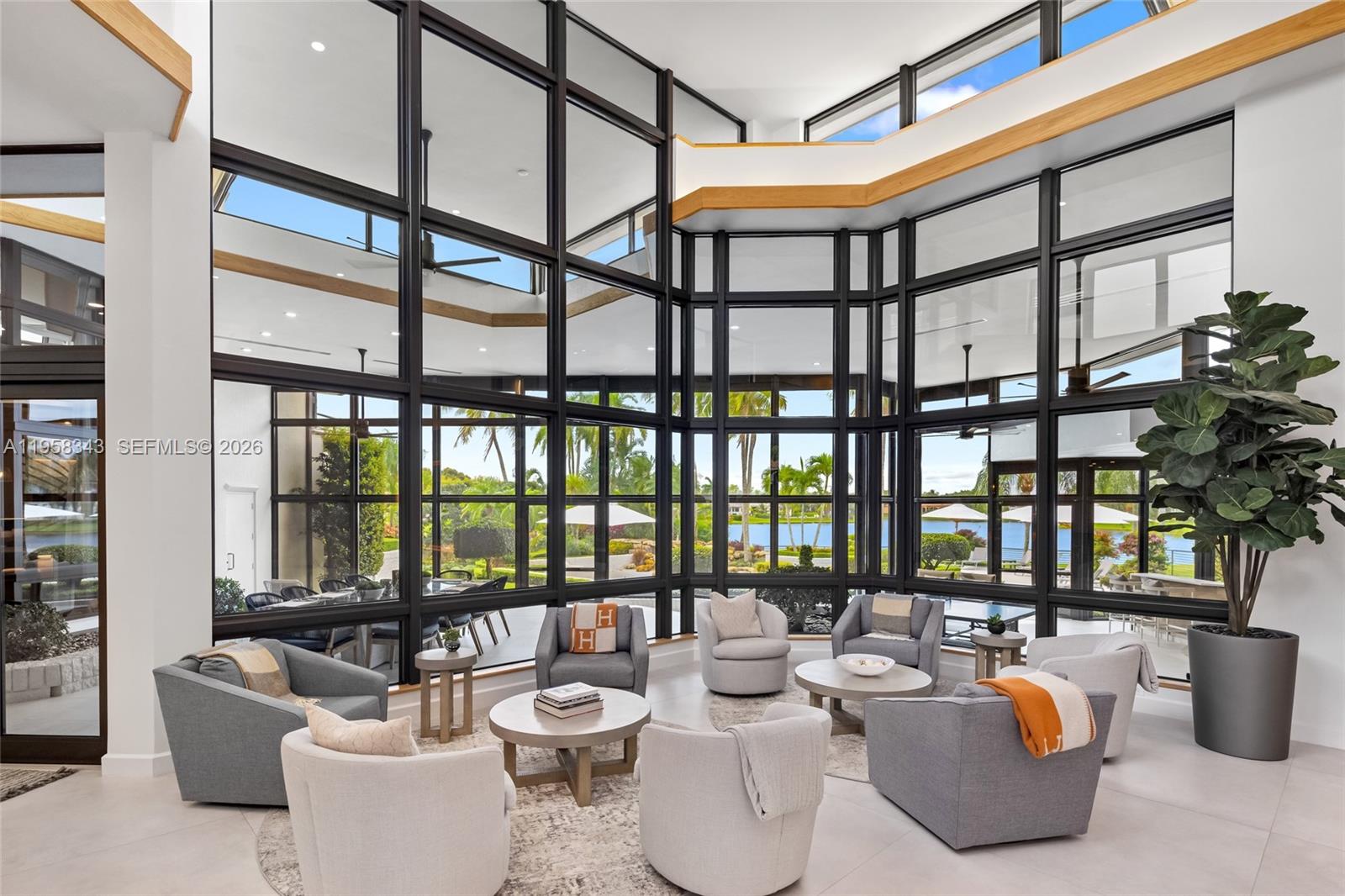 2965 Surrey Ln, Weston FL 33331
