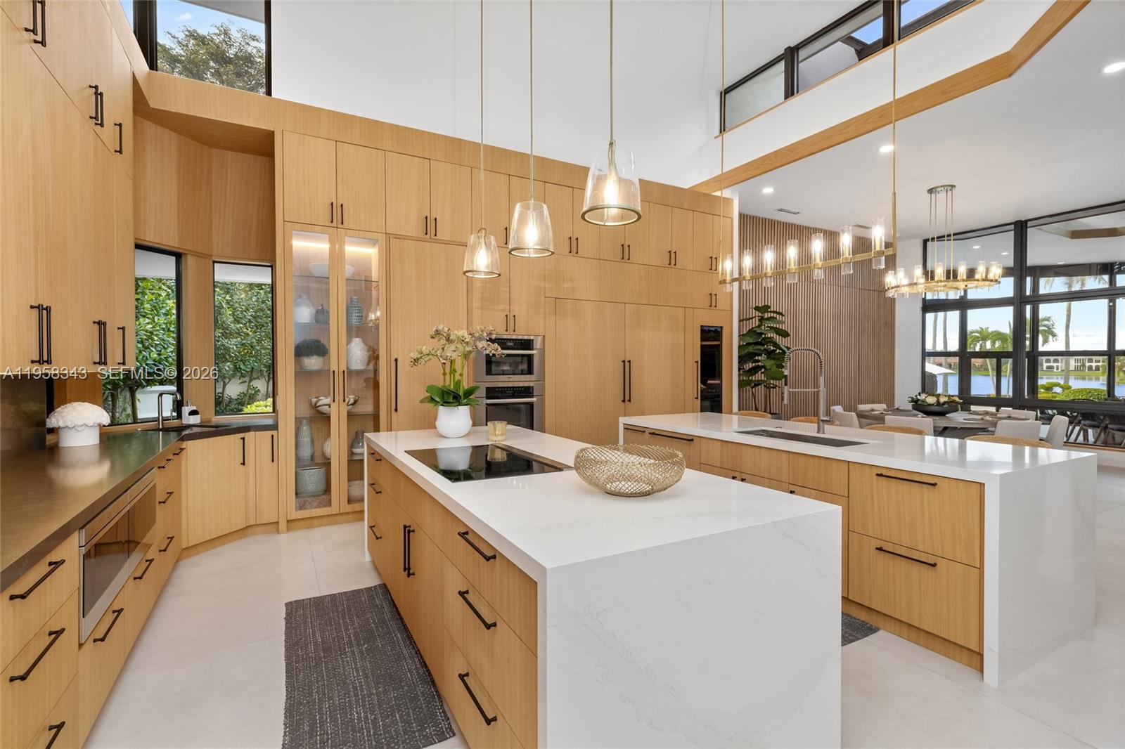 2965 Surrey Ln, Weston FL 33331