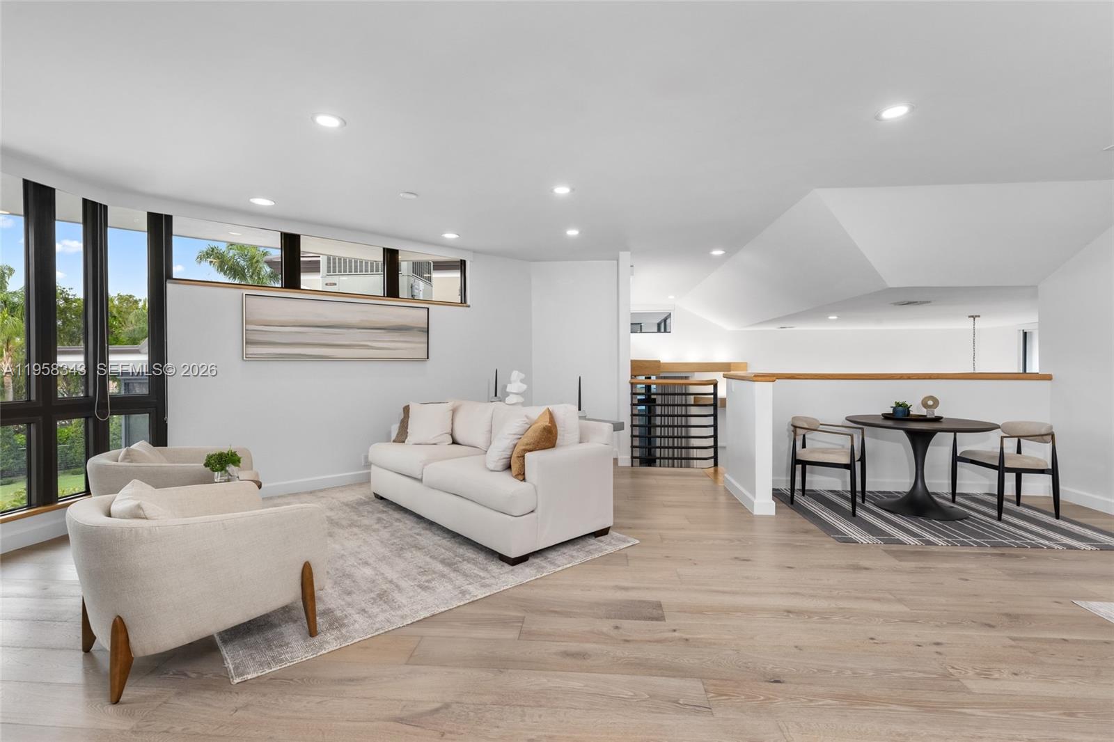 2965 Surrey Ln, Weston FL 33331