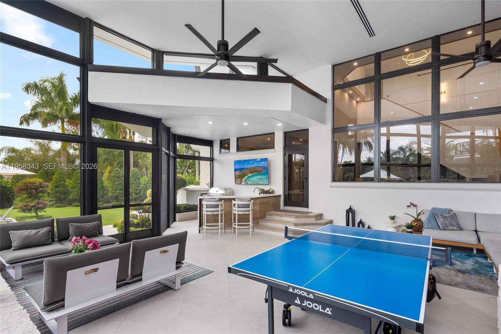 2965 Surrey Ln, Weston FL 33331