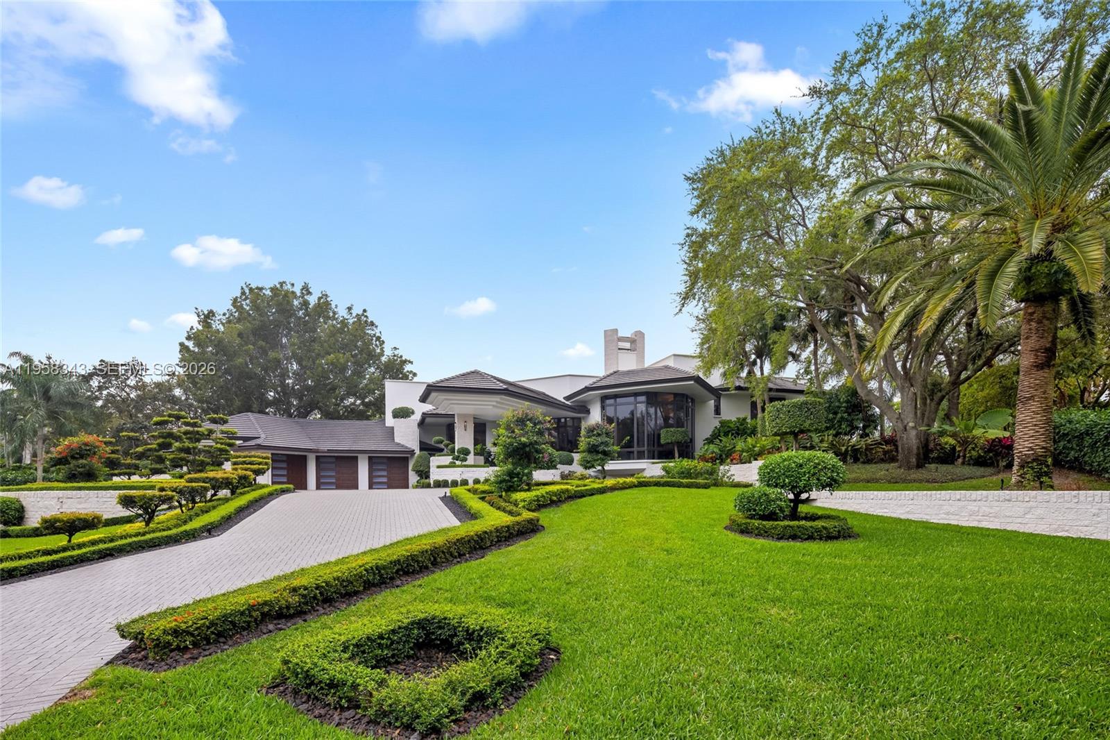 2965 Surrey Ln, Weston FL 33331