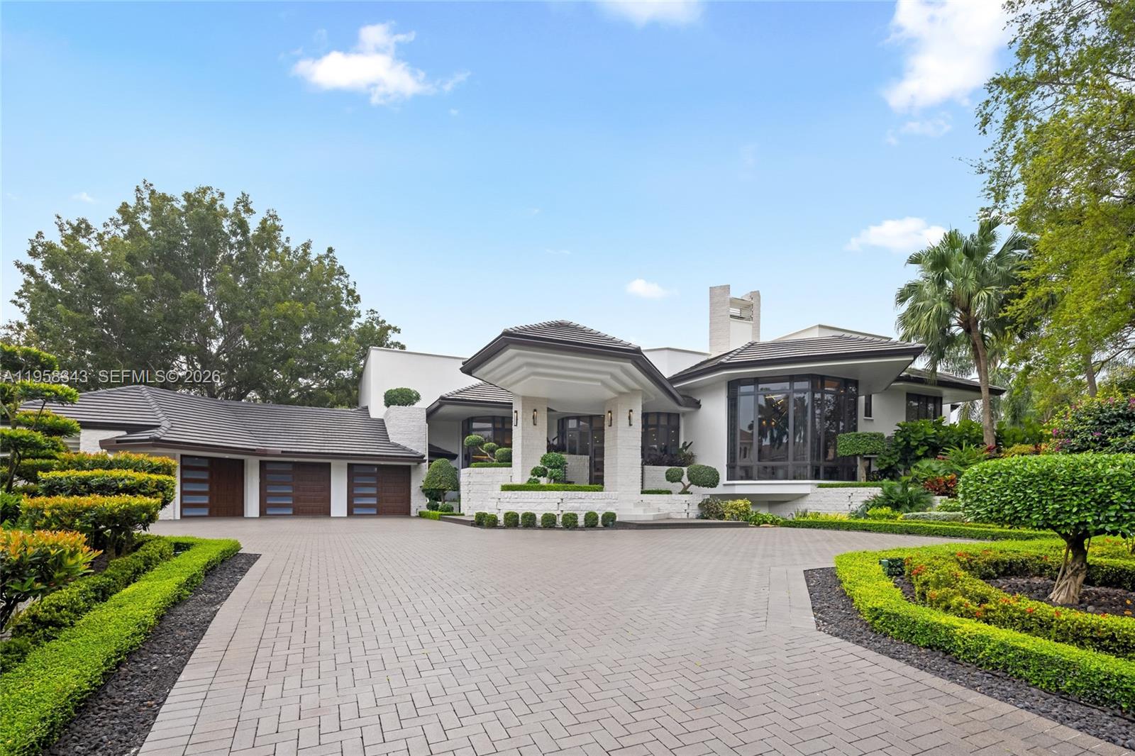 2965 Surrey Ln, Weston FL 33331