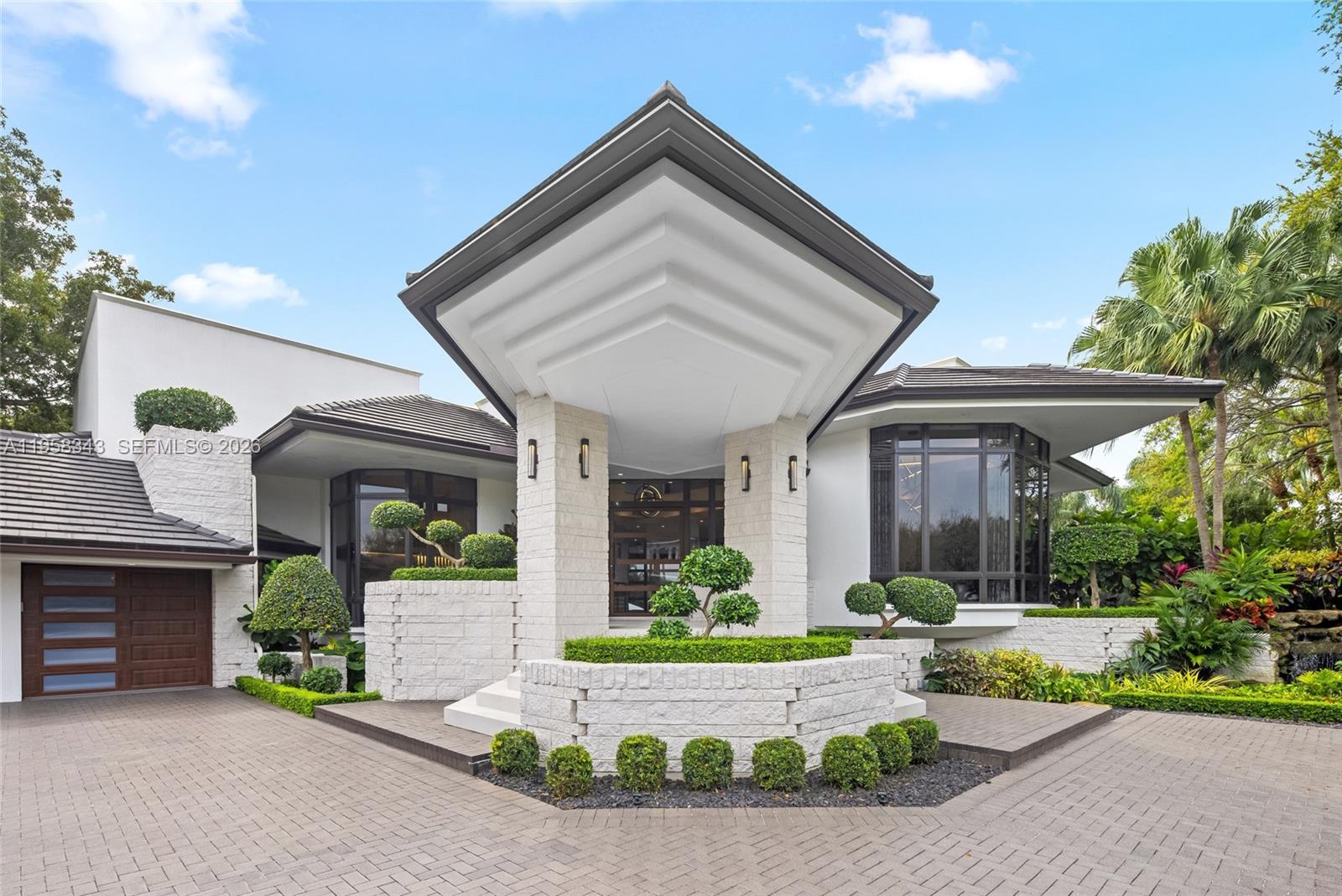 2965 Surrey Ln, Weston FL 33331