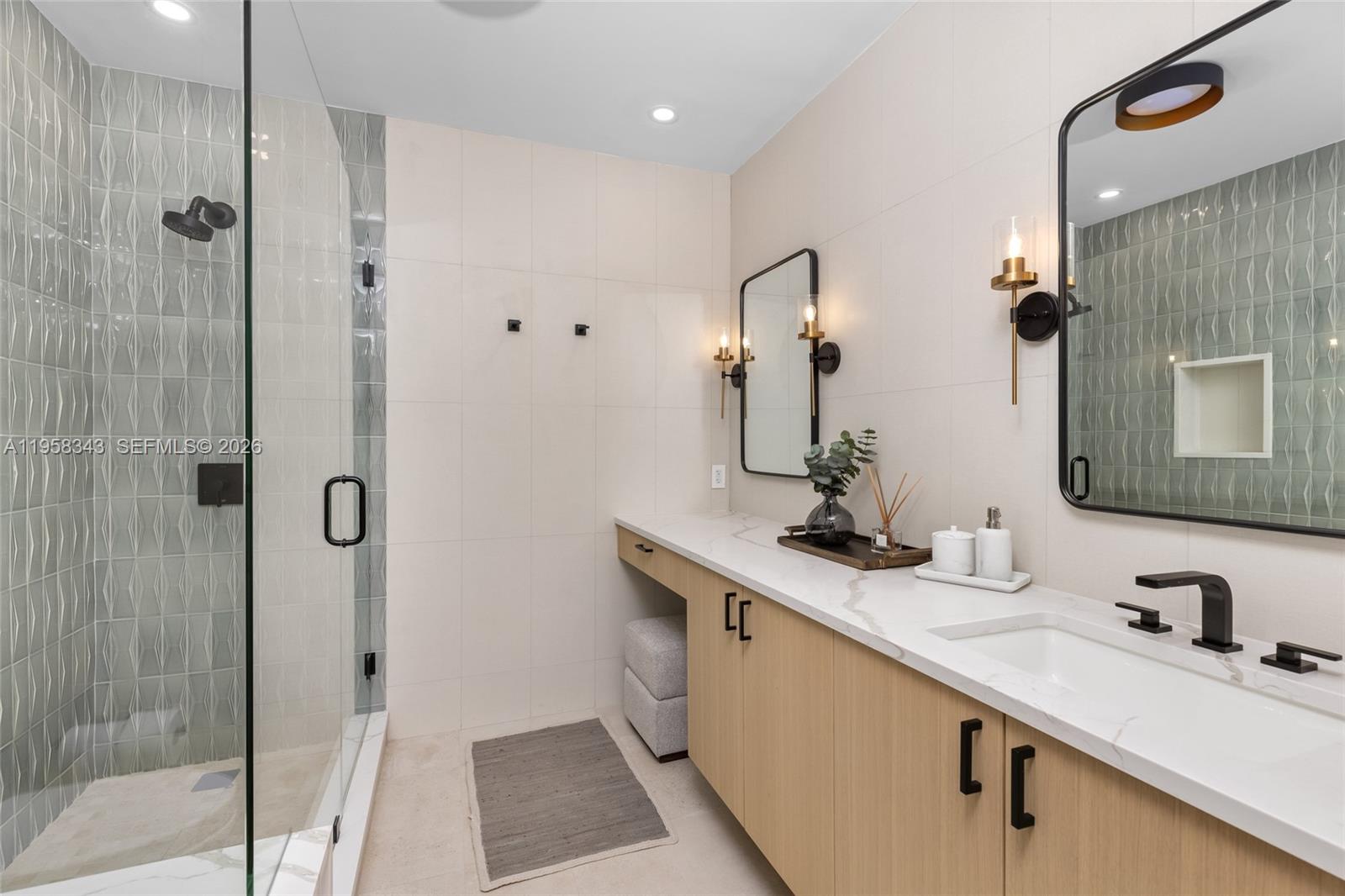 2965 Surrey Ln, Weston FL 33331