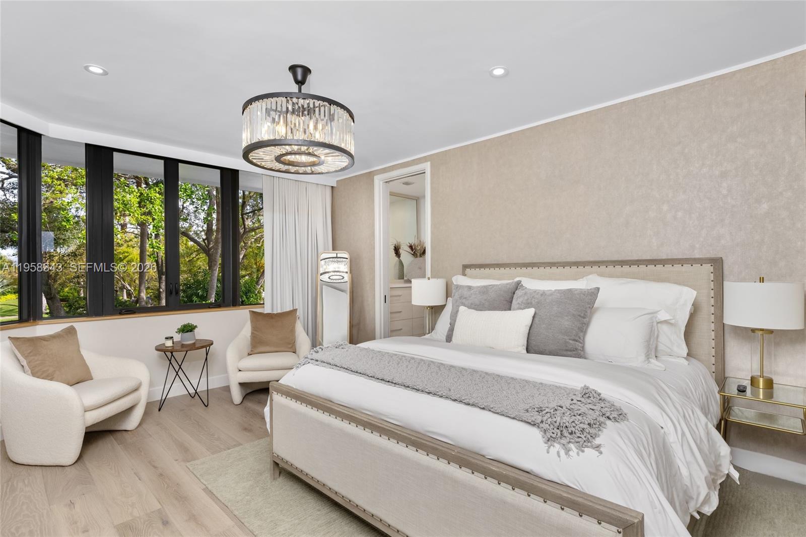 2965 Surrey Ln, Weston FL 33331