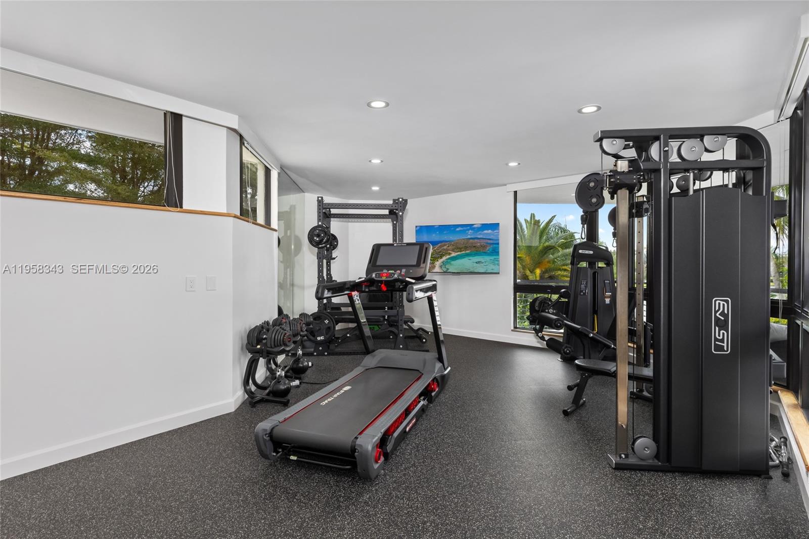 2965 Surrey Ln, Weston FL 33331