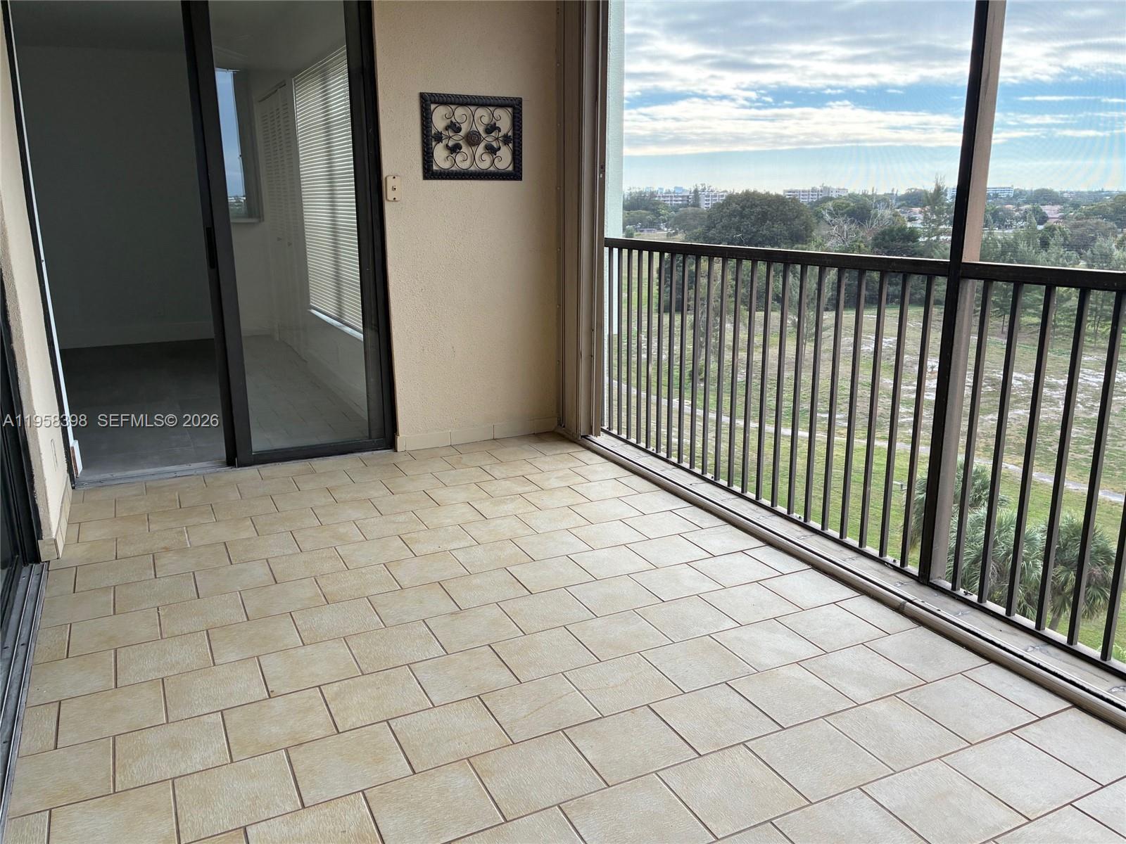 7050 NW 44th St #708, Lauderhill FL 33319