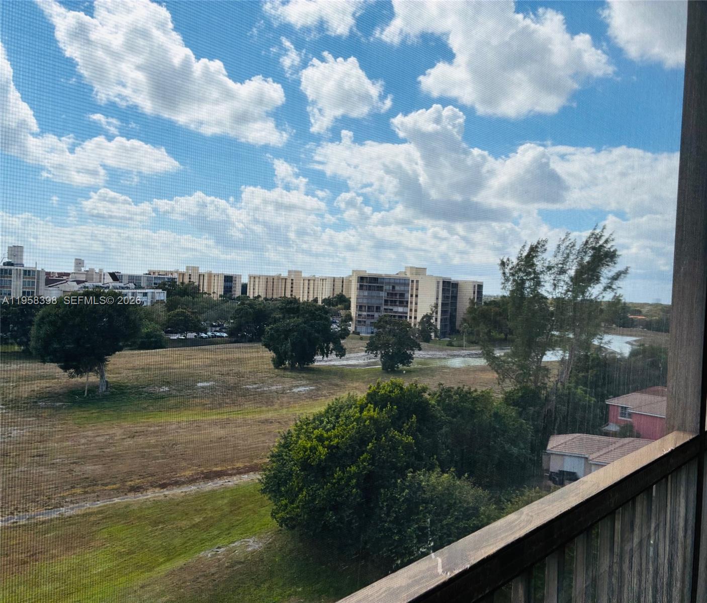 7050 NW 44th St #708, Lauderhill FL 33319