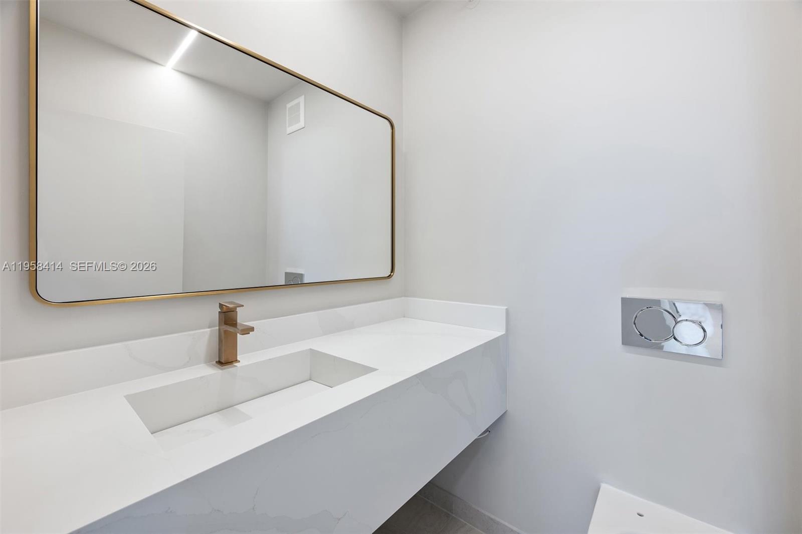 1541 Brickell Ave #B3503, Miami FL 33129
