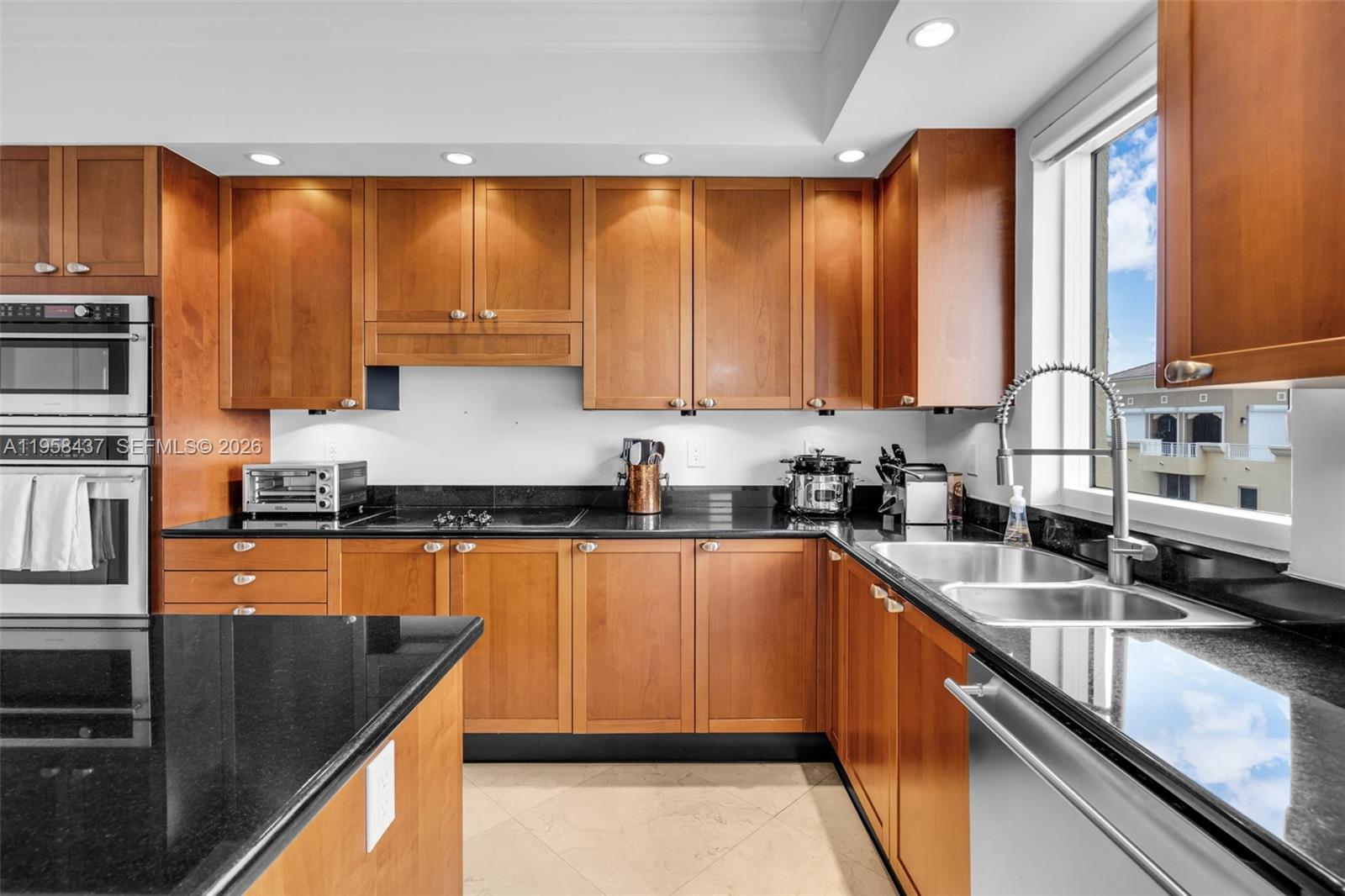 785 Crandon Blvd #702, Key Biscayne FL 33149