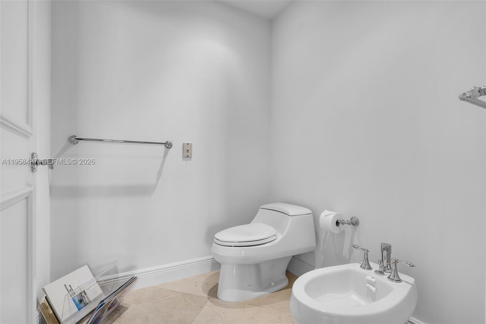 785 Crandon Blvd #702, Key Biscayne FL 33149