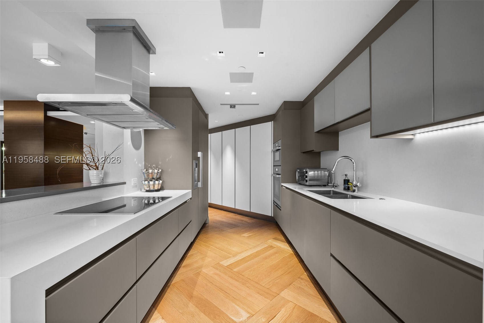9999 Collins Ave #3E, Bal Harbour FL 33154