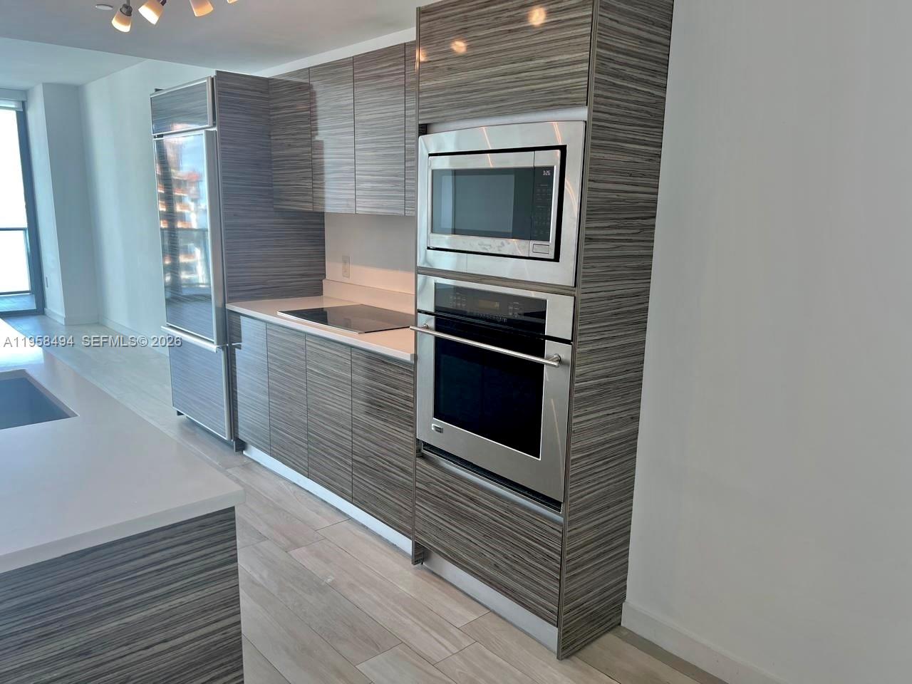 460 NE 28th St #2603, Miami FL 33137