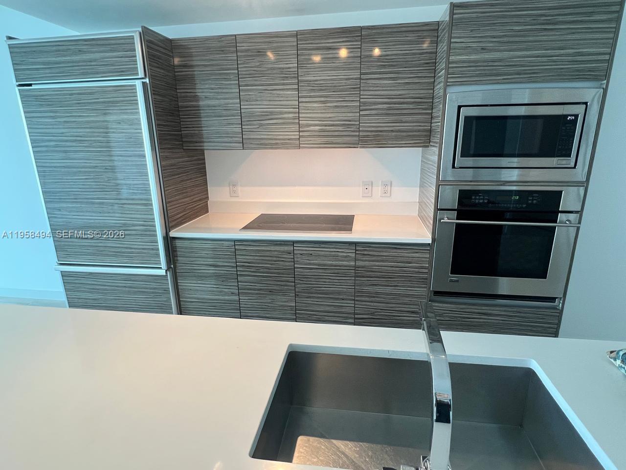 460 NE 28th St #2603, Miami FL 33137