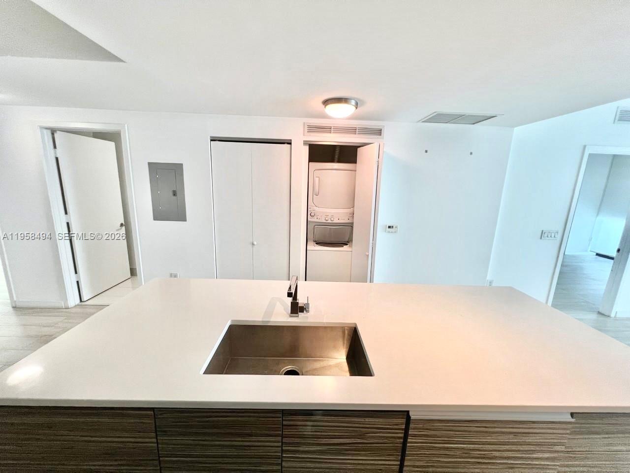 460 NE 28th St #2603, Miami FL 33137