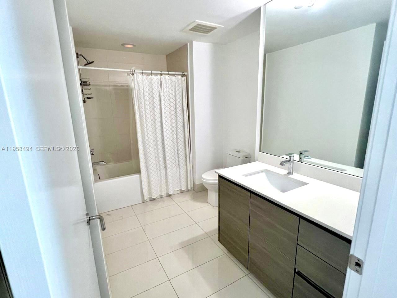 460 NE 28th St #2603, Miami FL 33137