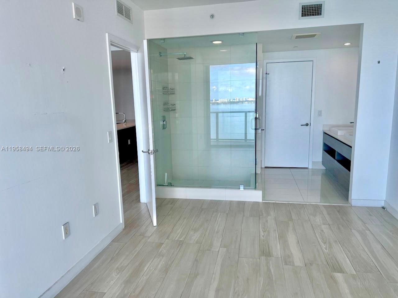 460 NE 28th St #2603, Miami FL 33137