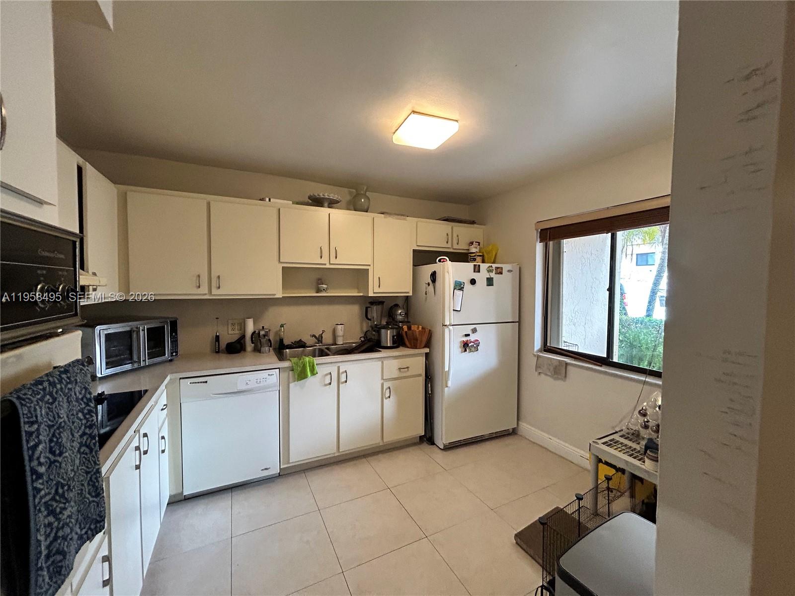 16441 Blatt Blvd #102, Weston FL 33326
