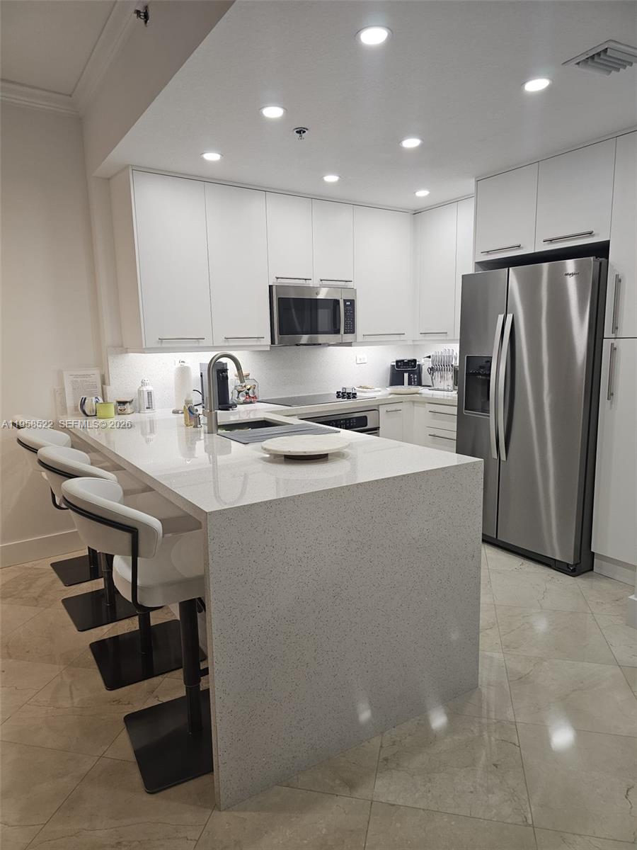6515 Collins Ave #901, Miami Beach FL 33141