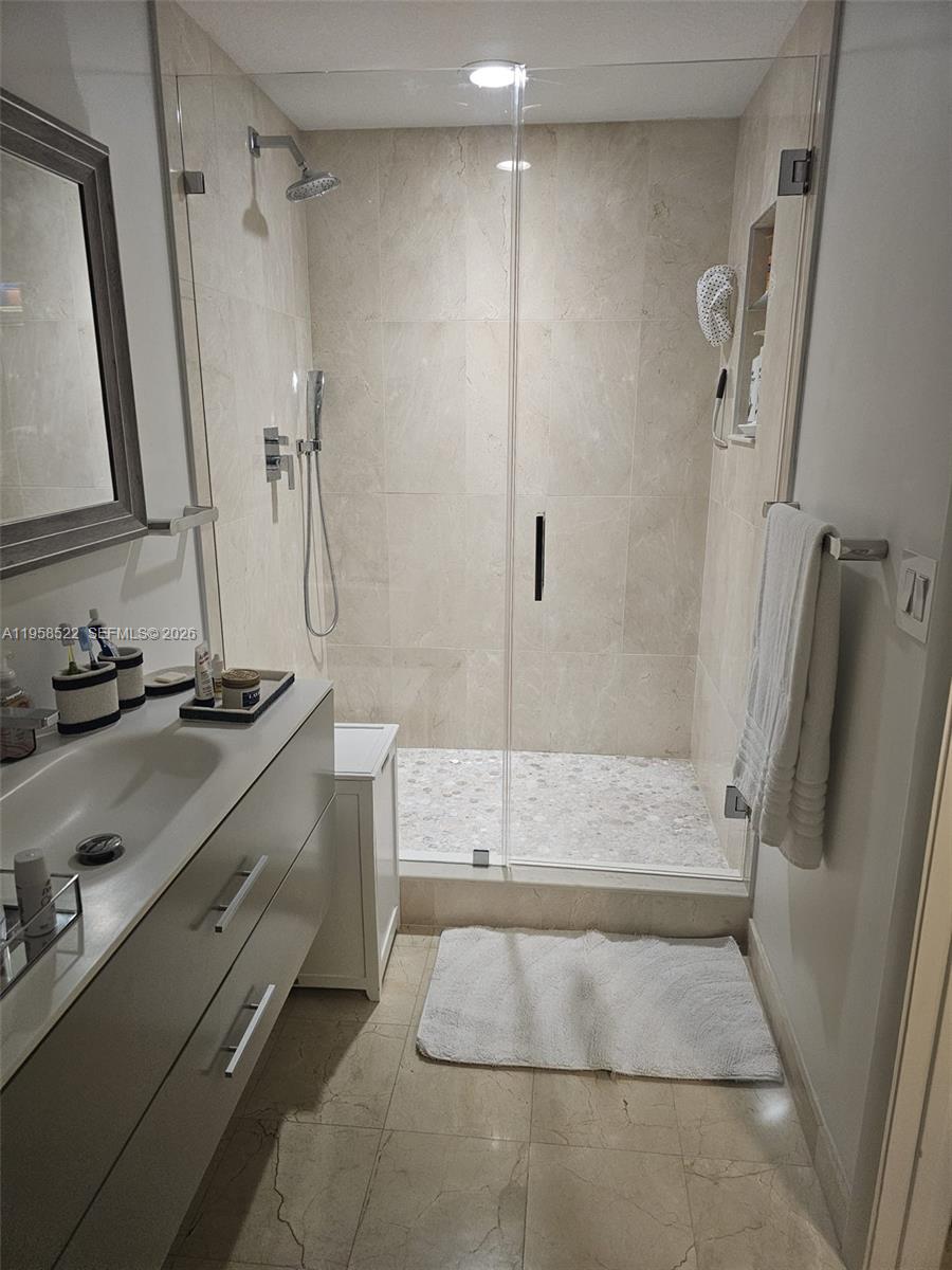 6515 Collins Ave #901, Miami Beach FL 33141