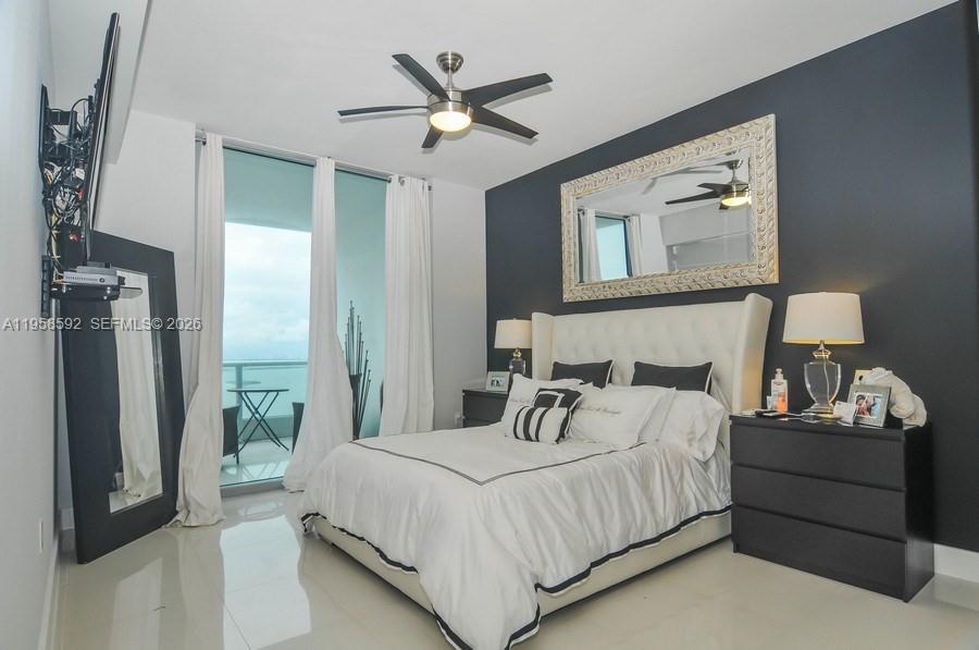 900 Biscayne Blvd #3810, Miami FL 33132