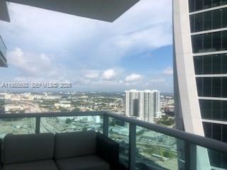 900 Biscayne Blvd #3810, Miami FL 33132
