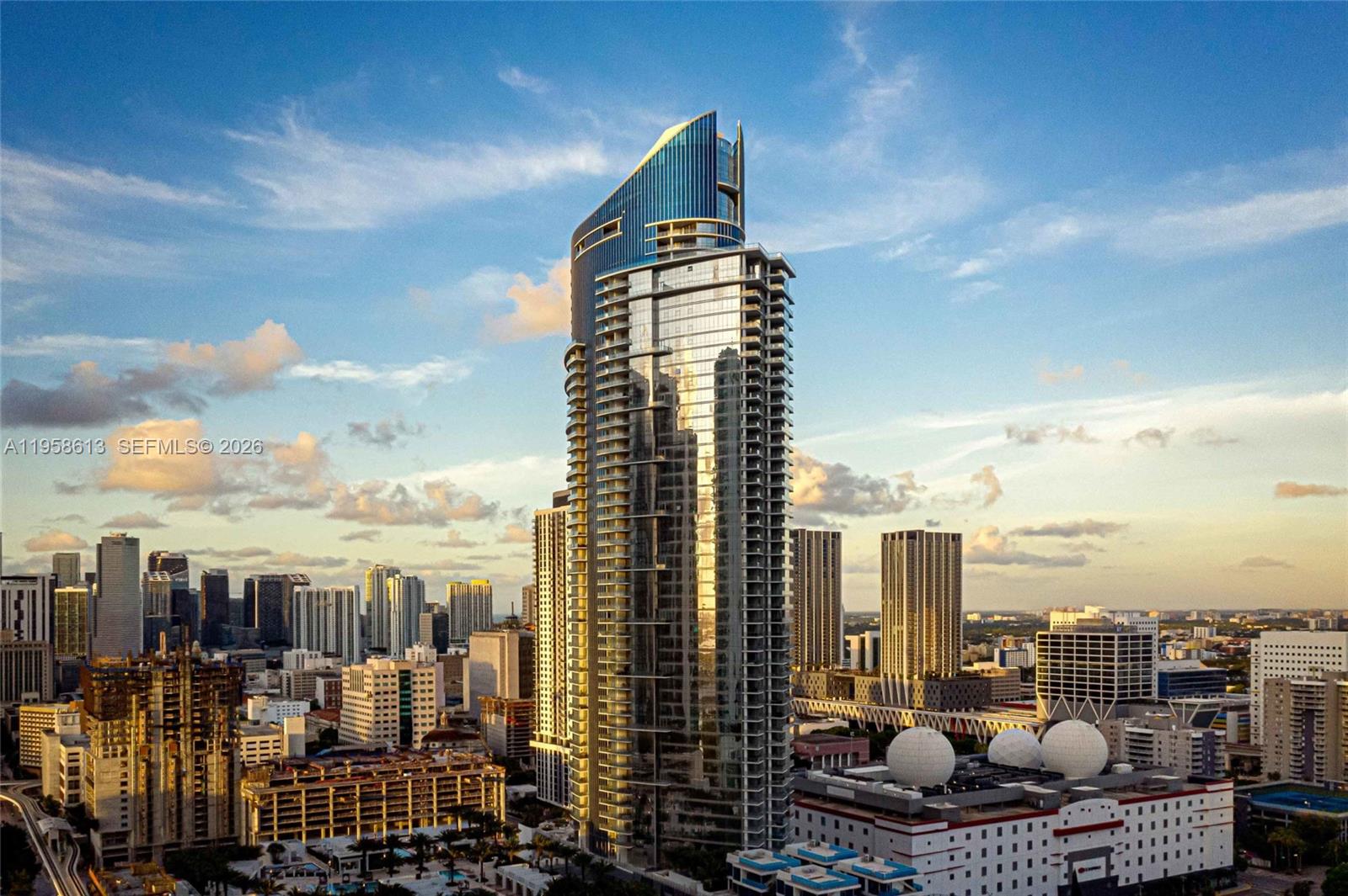 851 NE 1st Ave #811, Miami FL 33132