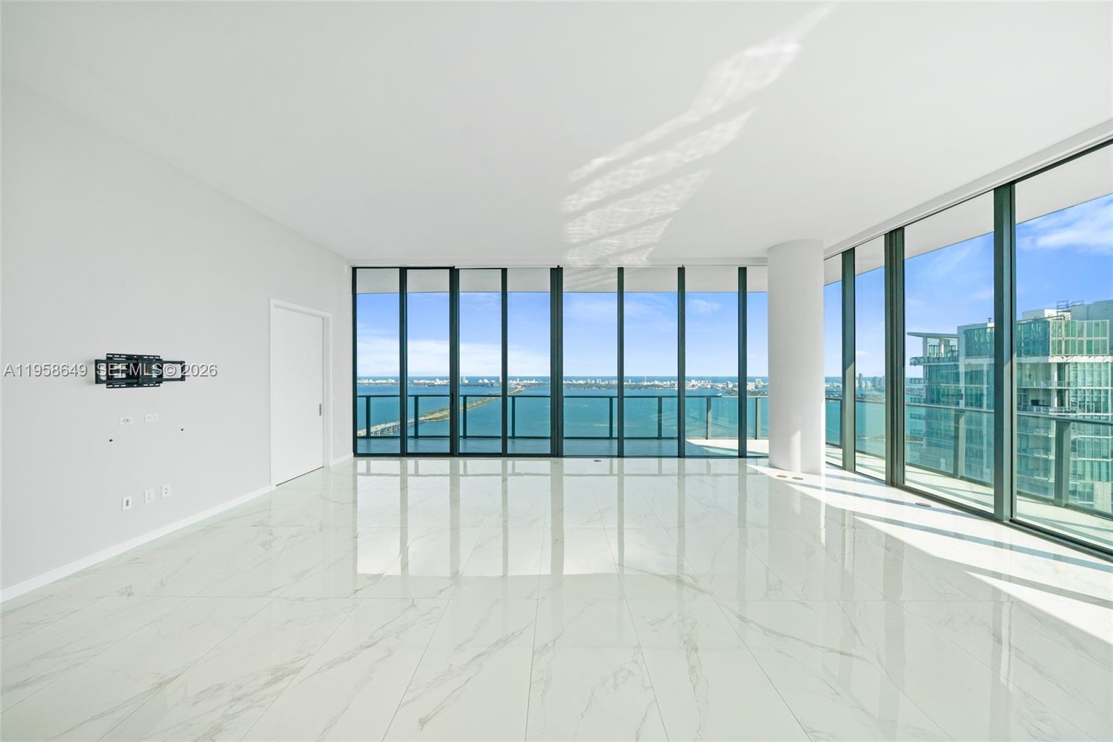 480 NE 31st St #PH5101, Miami FL 33137