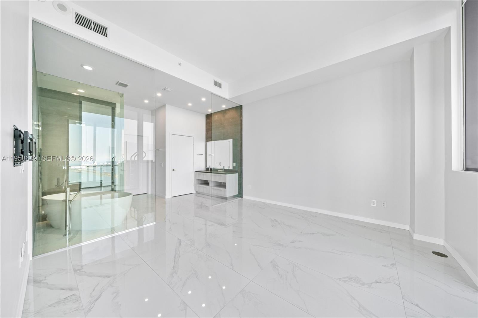 480 NE 31st St #PH5101, Miami FL 33137
