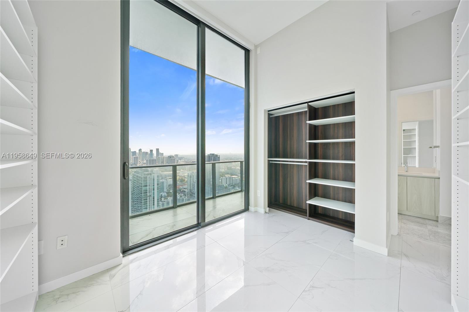 480 NE 31st St #PH5101, Miami FL 33137
