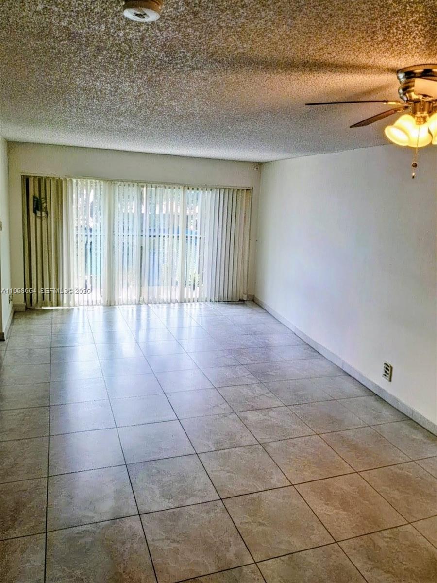 8801 Wiles Rd #208, Coral Springs FL 33067
