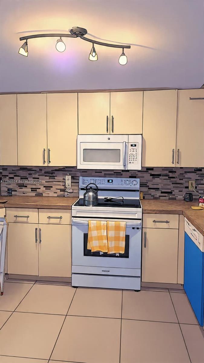 8801 Wiles Rd #208, Coral Springs FL 33067