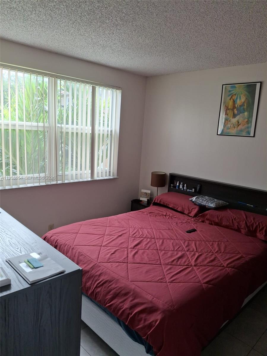 8801 Wiles Rd #208, Coral Springs FL 33067