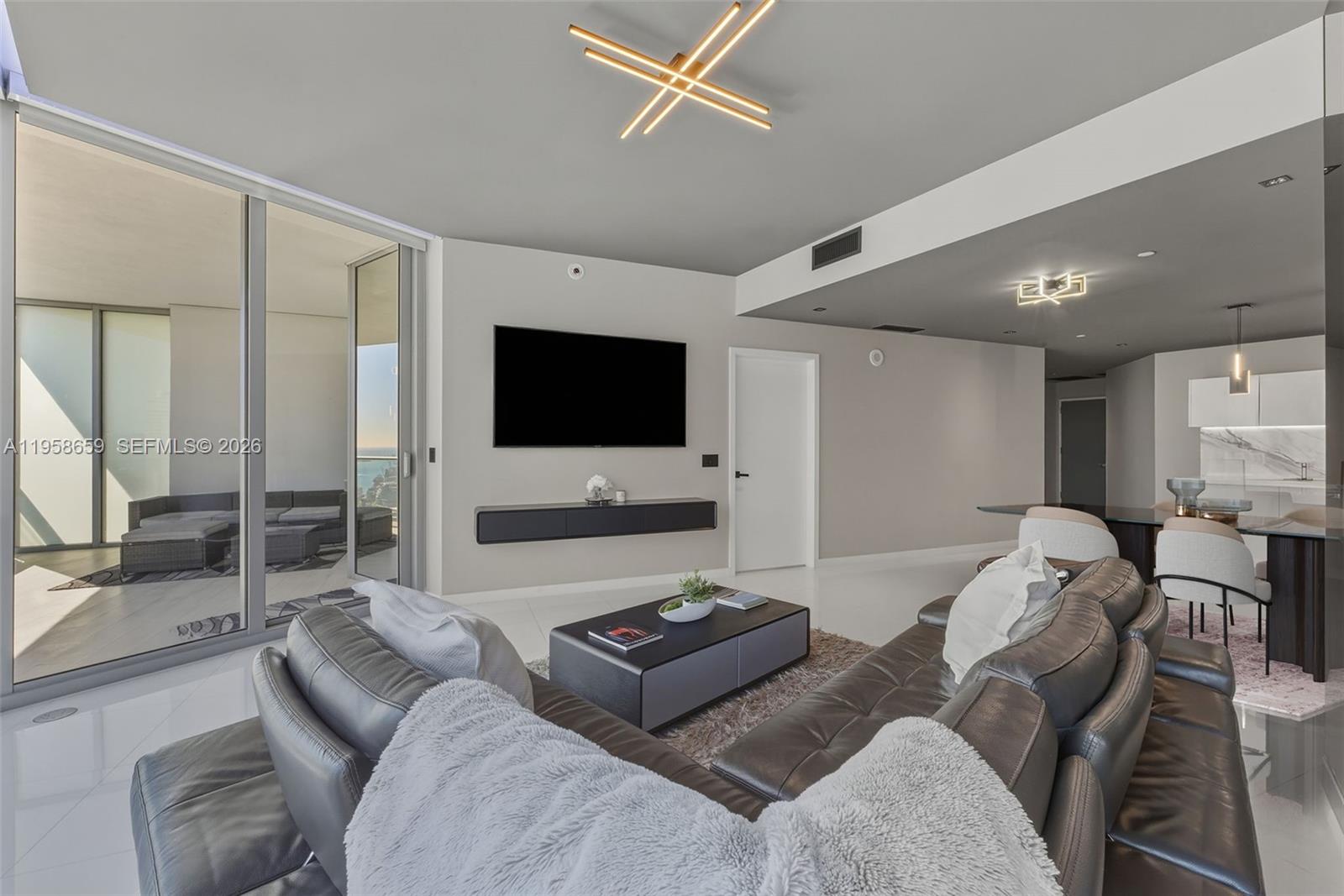 851 NE 1st Ave #4303, Miami FL 33132