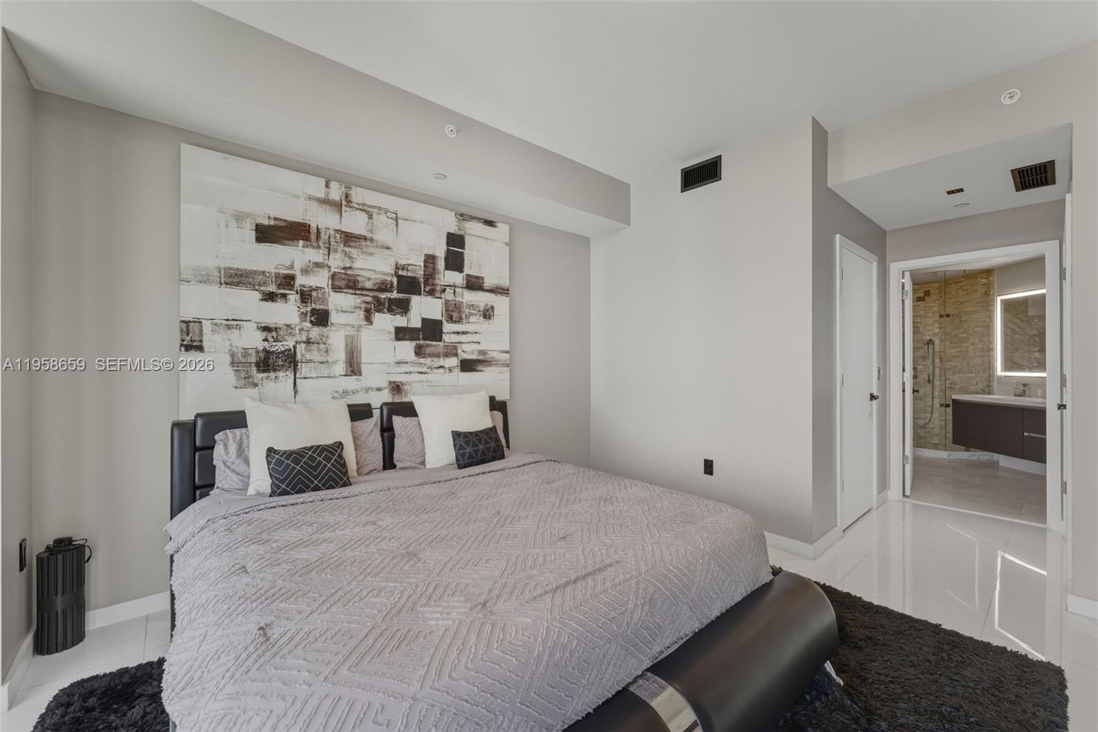 851 NE 1st Ave #4303, Miami FL 33132
