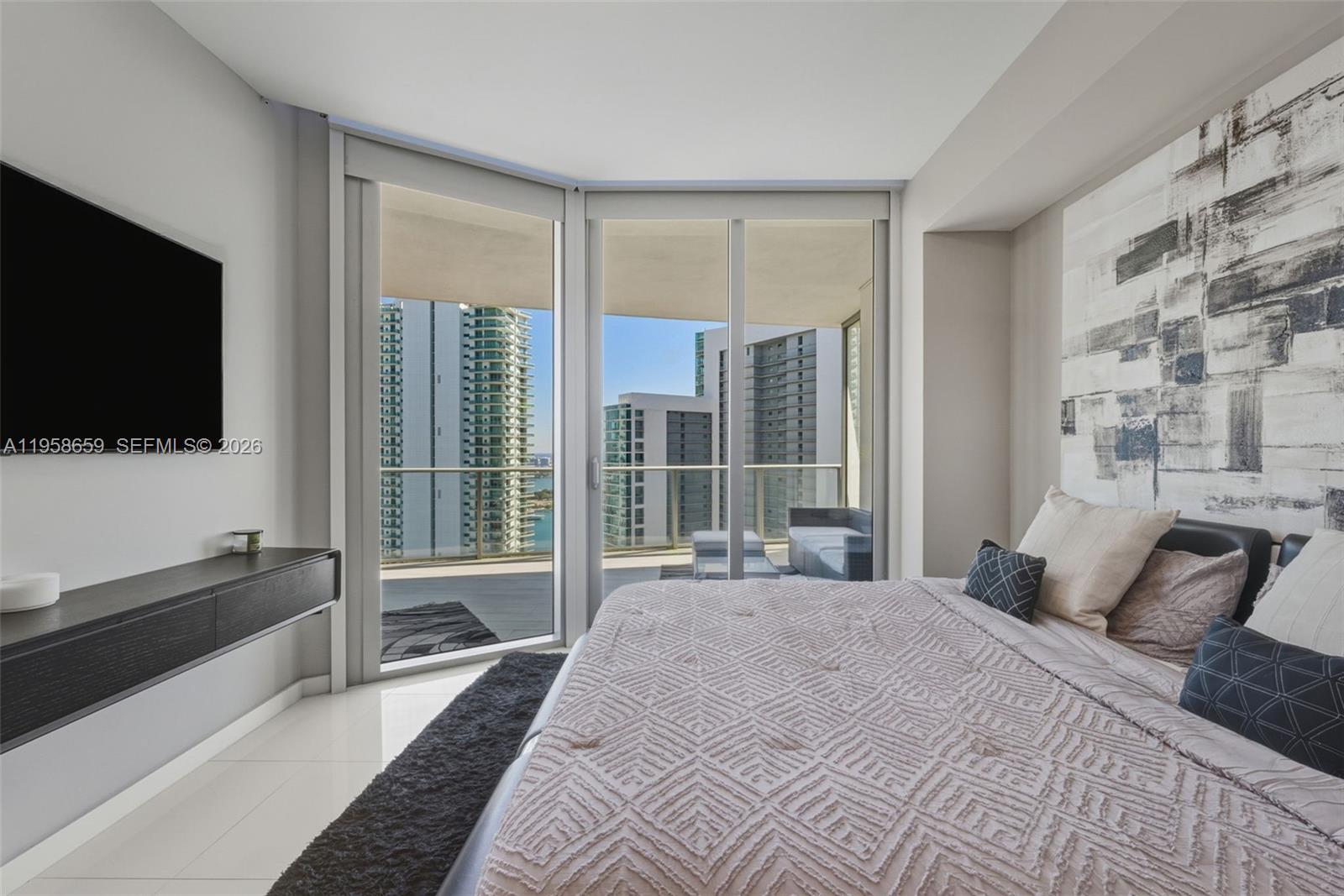 851 NE 1st Ave #4303, Miami FL 33132