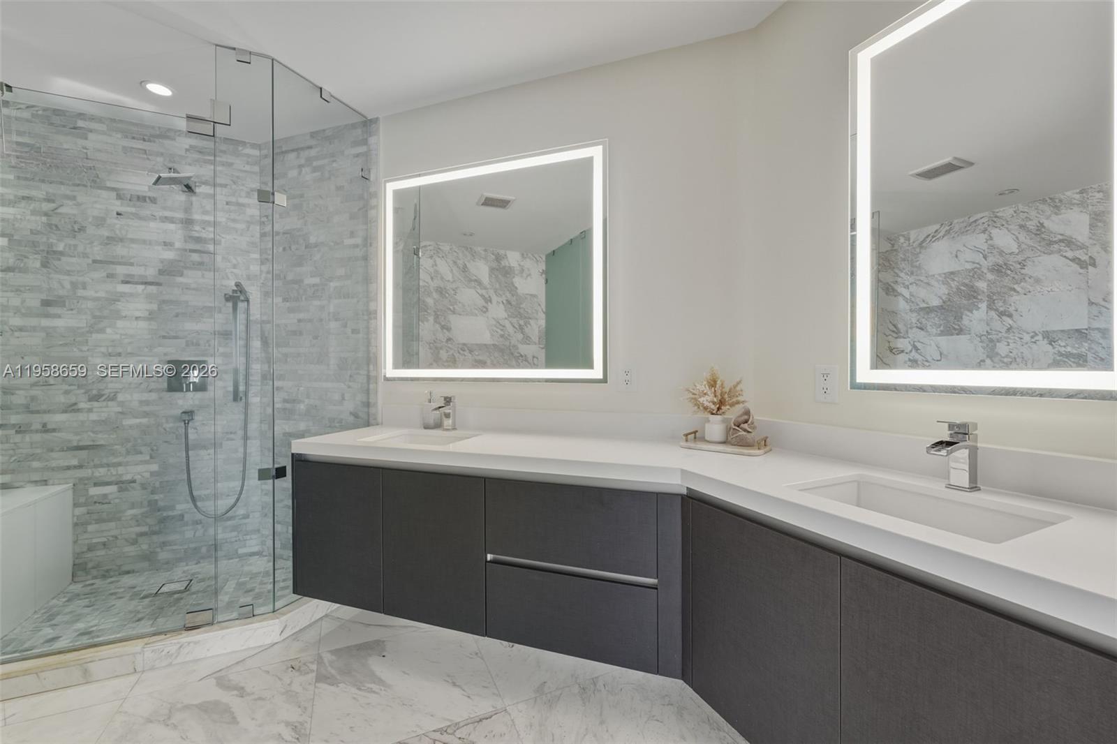 851 NE 1st Ave #4303, Miami FL 33132