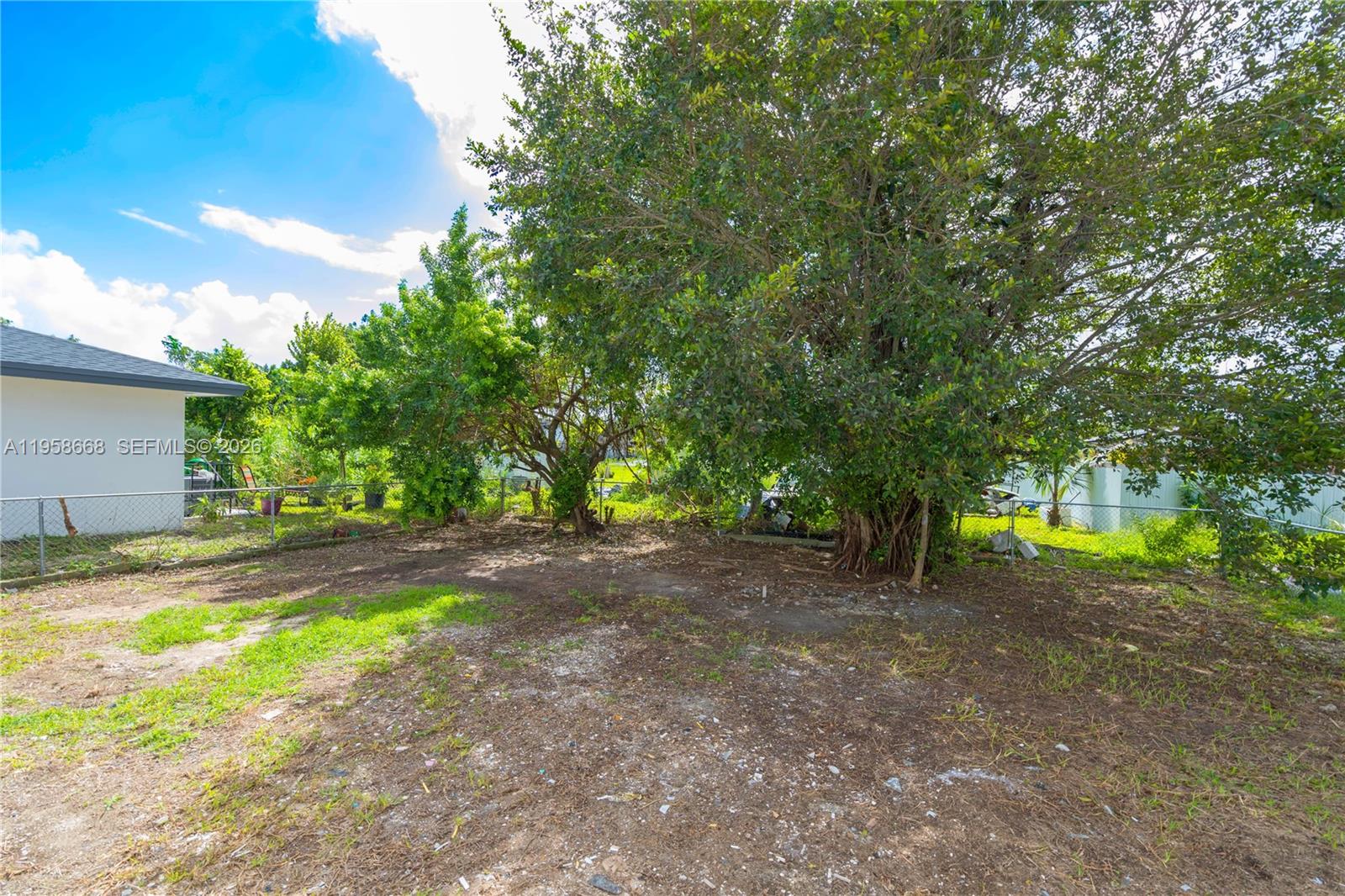 667 NW 14th St, Florida City FL 33034