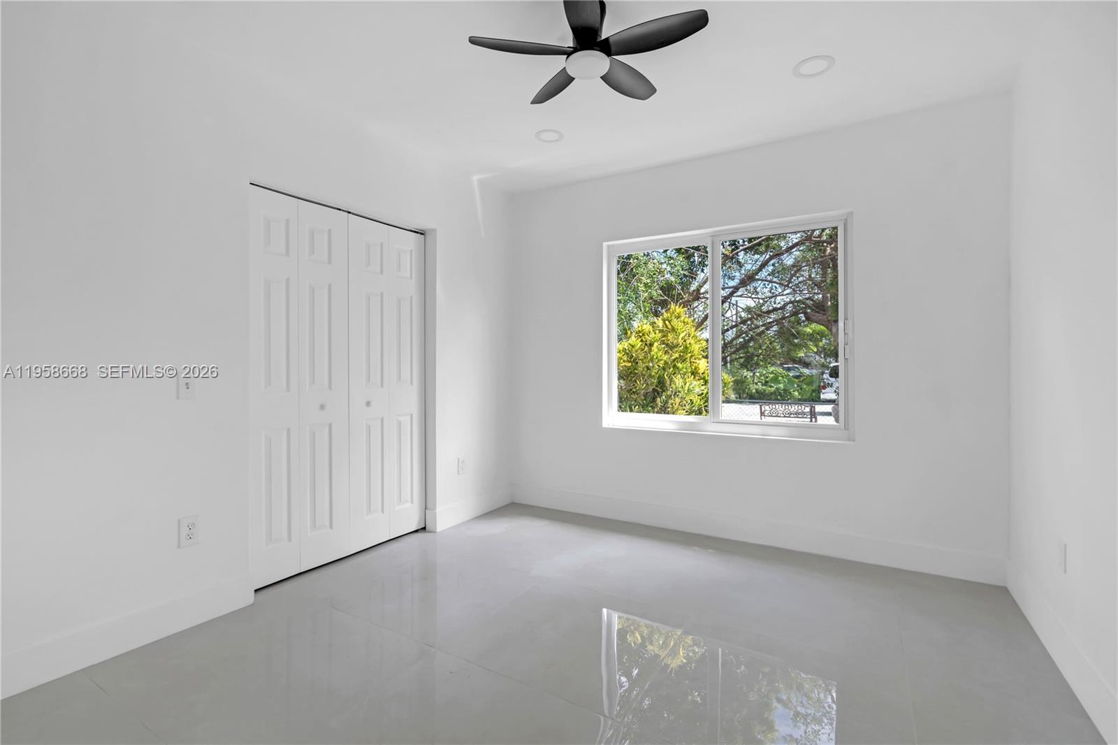 667 NW 14th St, Florida City FL 33034