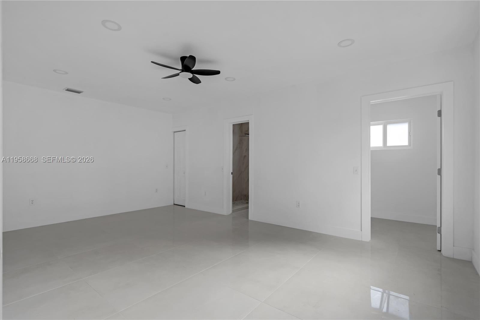 667 NW 14th St, Florida City FL 33034