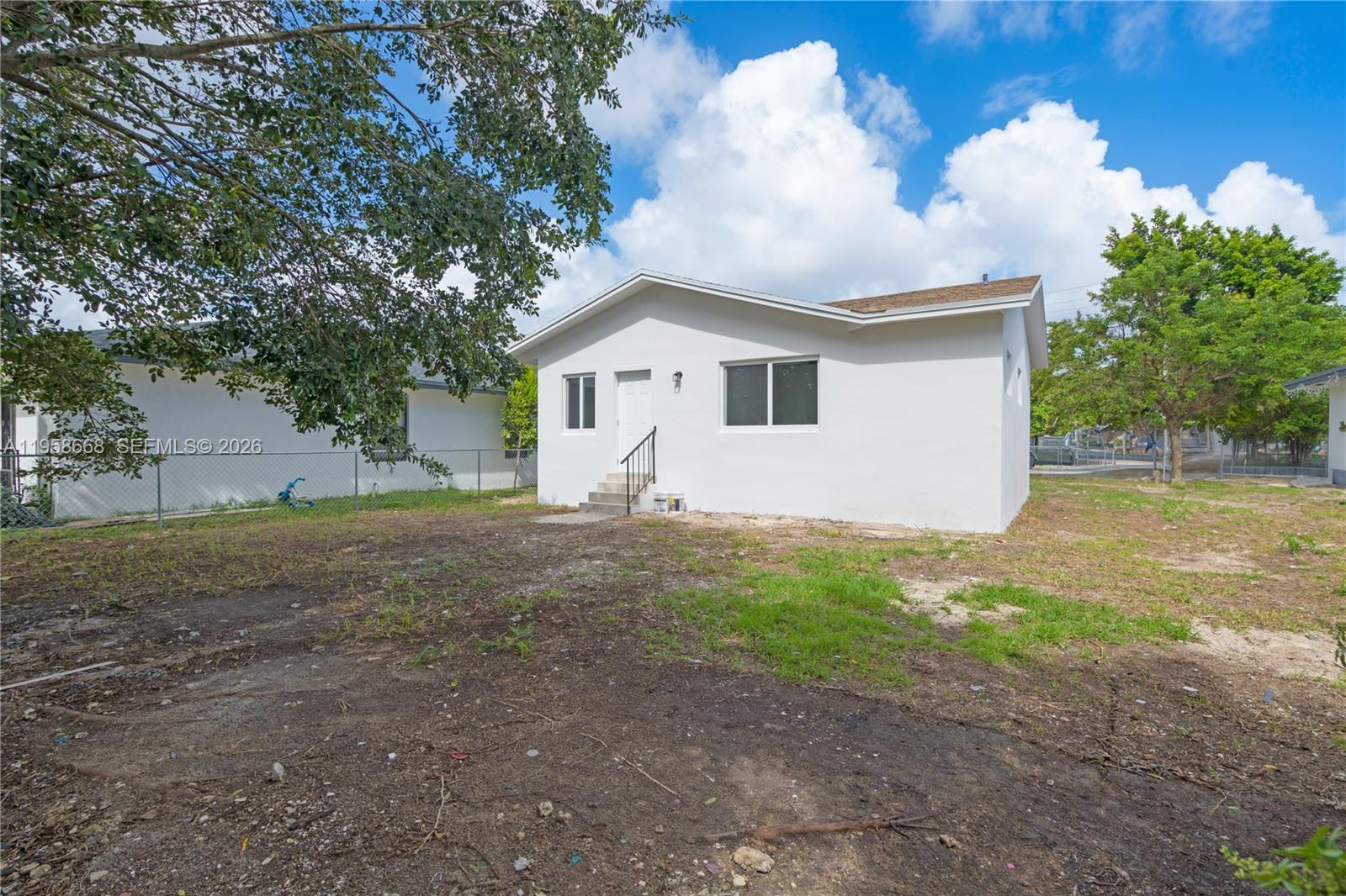667 NW 14th St, Florida City FL 33034