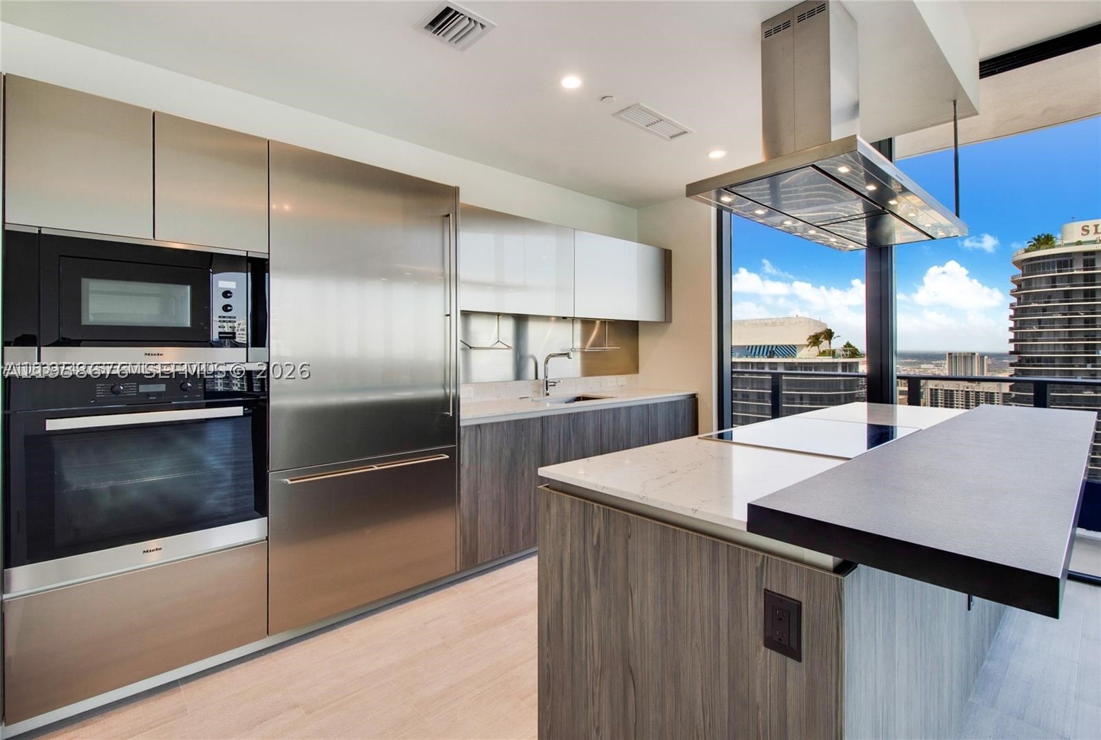 1000 Brickell Plz #PH5408, Miami FL 33131