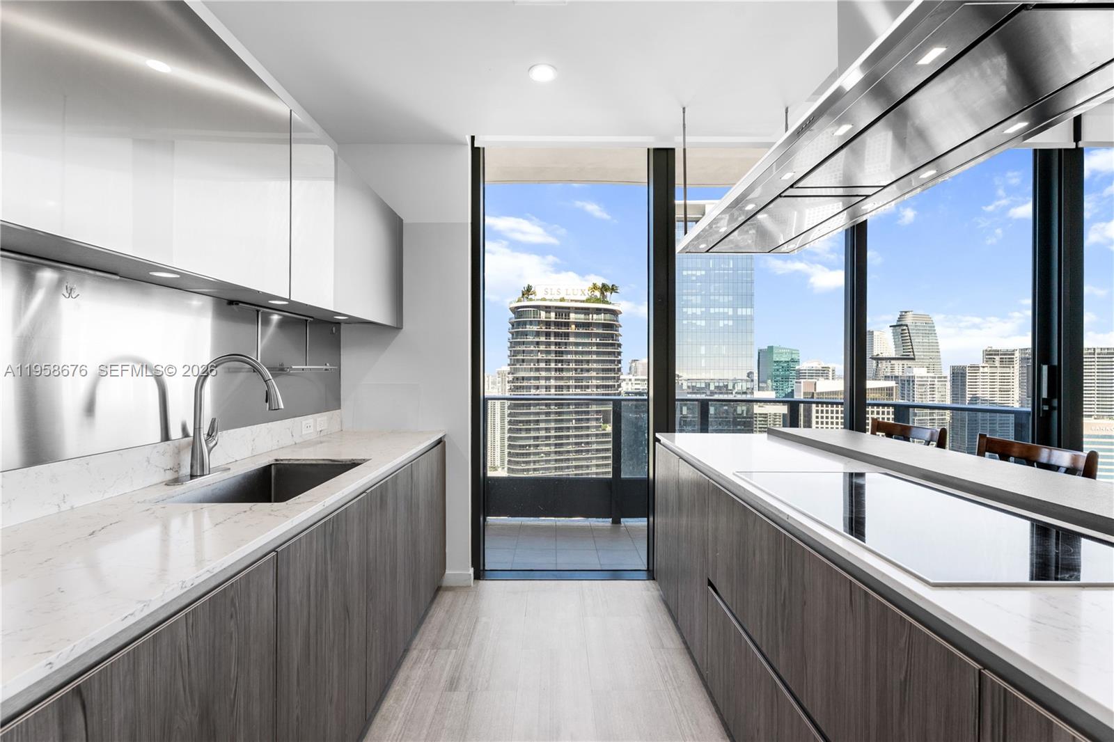 1000 Brickell Plz #PH5408, Miami FL 33131