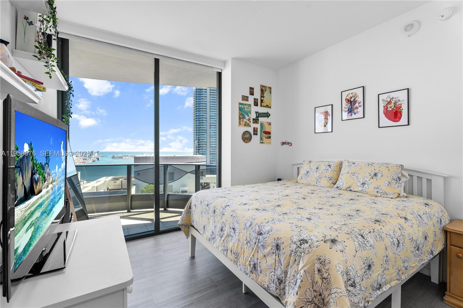 1000 Brickell Plz #PH5408, Miami FL 33131