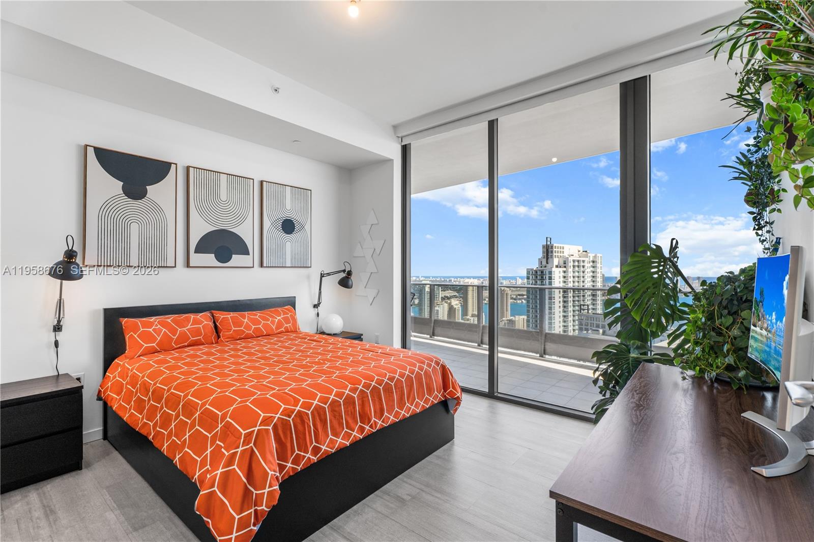 1000 Brickell Plz #PH5408, Miami FL 33131