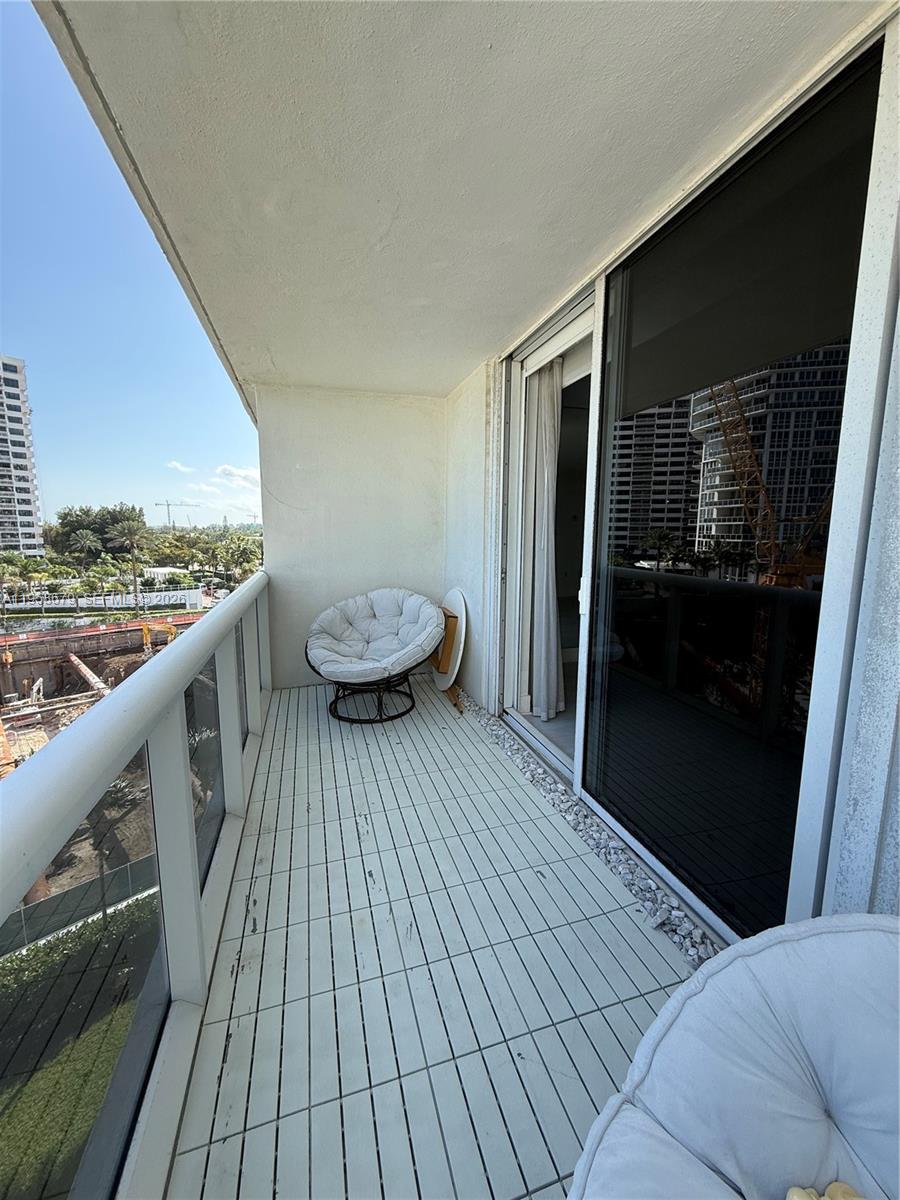 10275 Collins Ave #420, Bal Harbour FL 33154