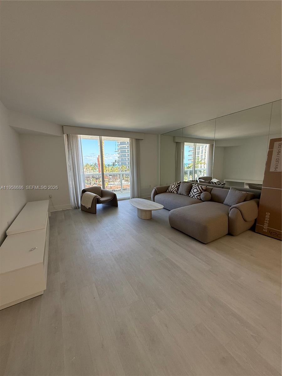 10275 Collins Ave #420, Bal Harbour FL 33154